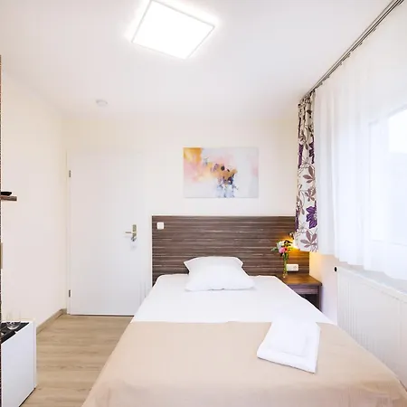 게스트하우스 Altes Backhaus 헤르초게나우라흐